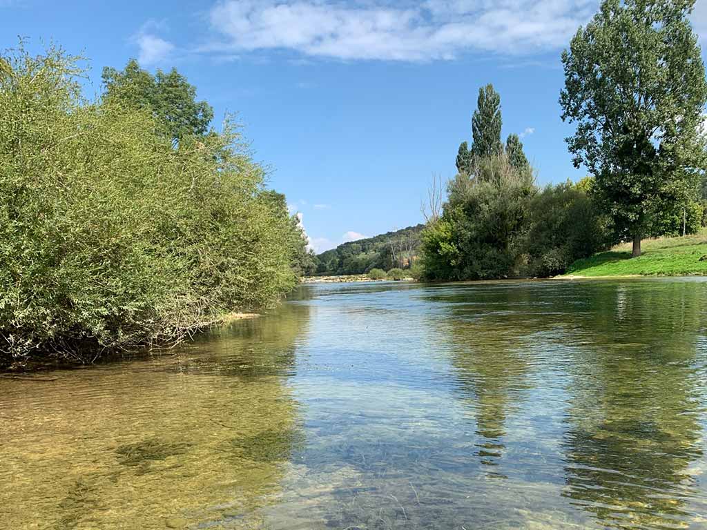 rivière de la Loue dans le Doubs